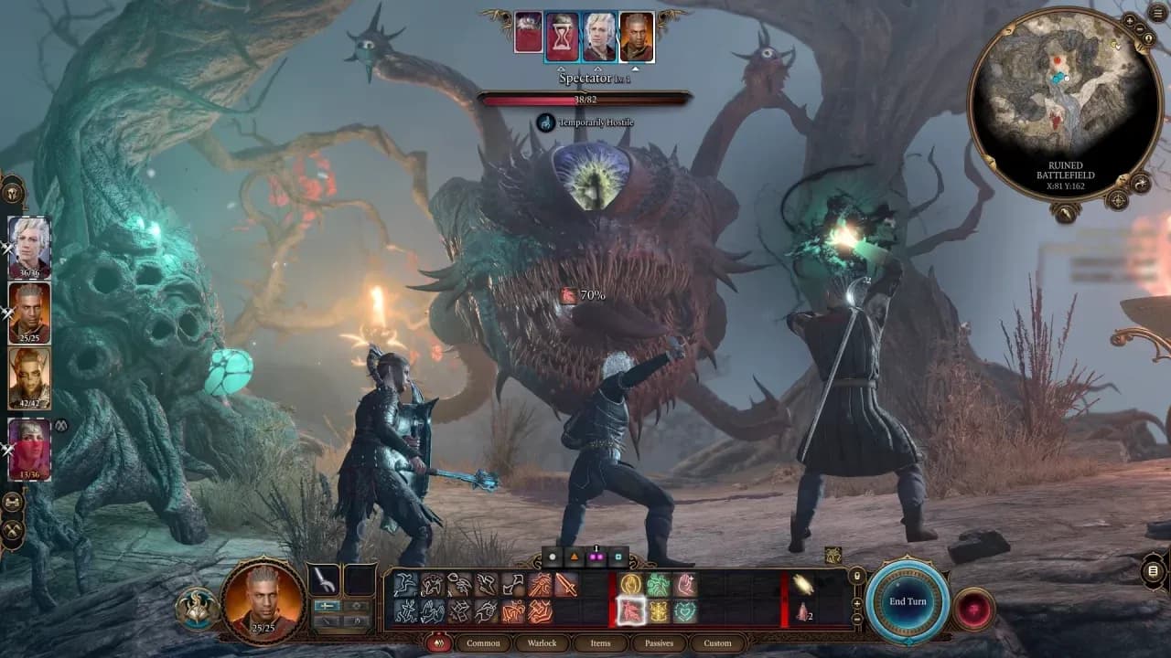Un grupo de aventureros lucha contra un Espectador en el combate por turnos de Baldur's Gate 3.