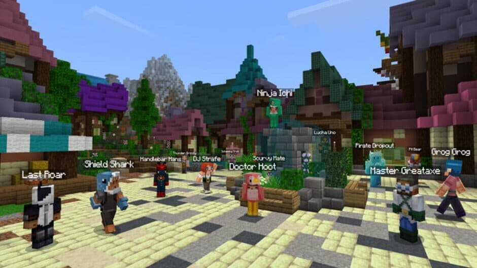 Minecraft gameplay view showing the interface and environmental interaction.