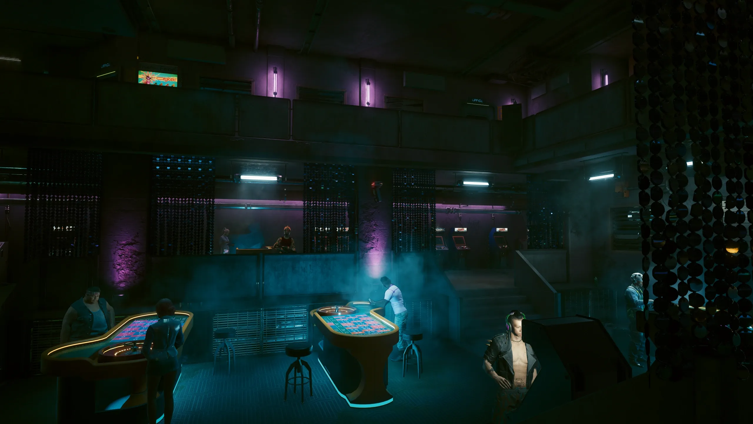 Roulette tables and patrons inside a neon-lit Tyger Claws casino in Japantown in Cyberpunk 2077