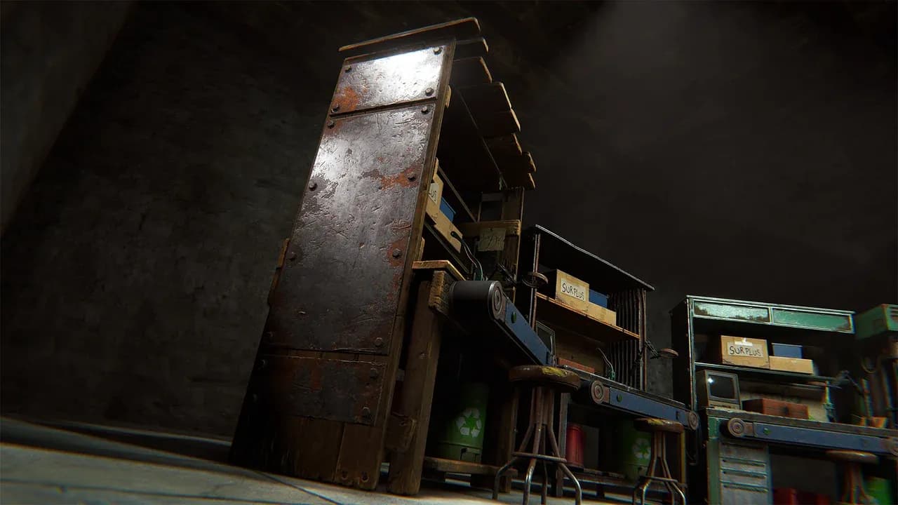 Rust player using an upgraded Workbench inside a component-filled base